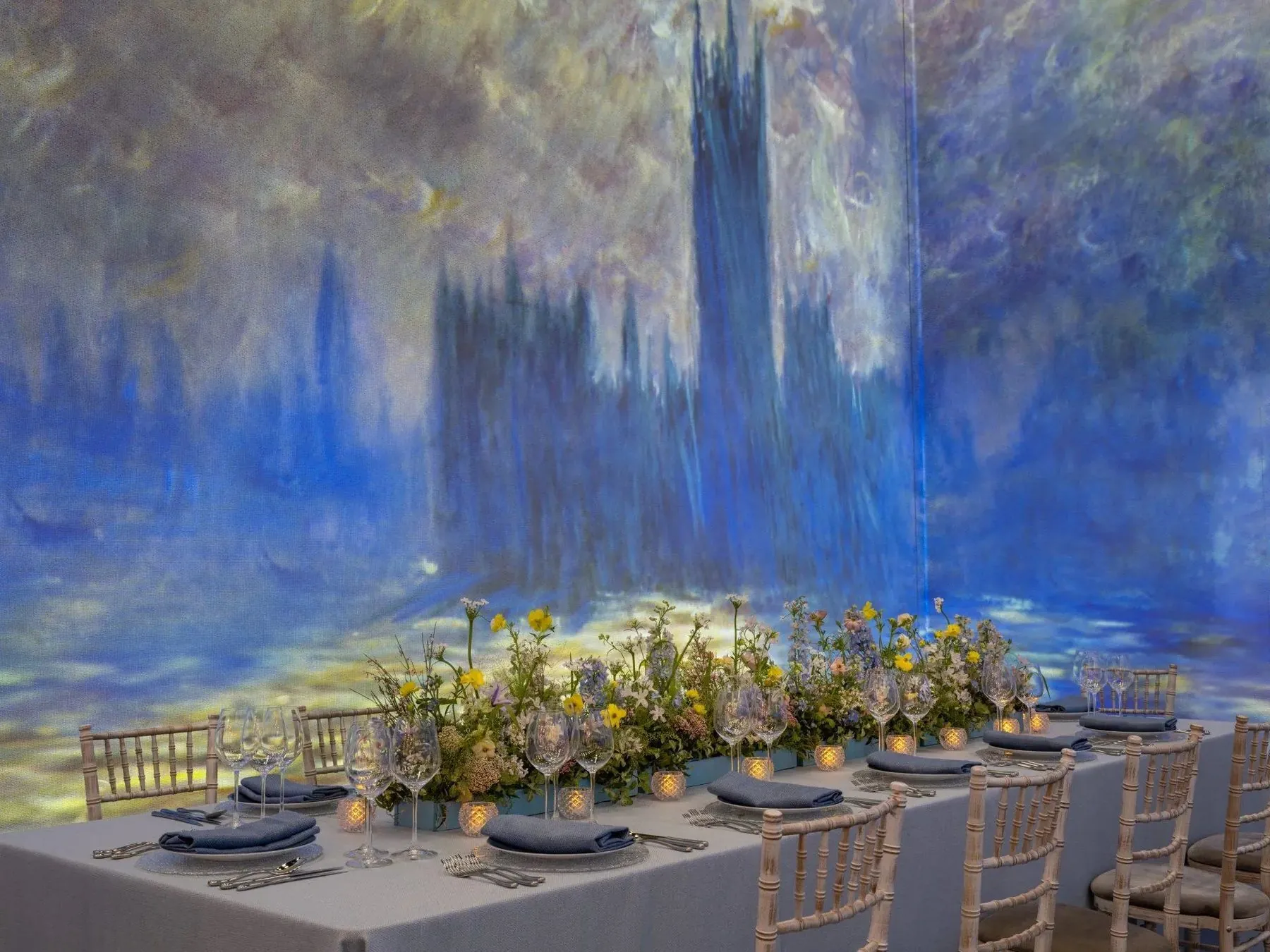 Immersive dinner event at FRAMELESS in London