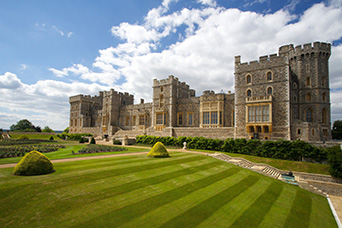 Windsor, Stonehenge, Bath & Oxford – 2 day tour